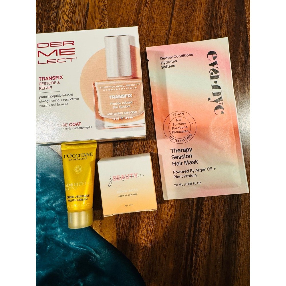Makeup lot Dermalect, J Beauty, L’Occitane